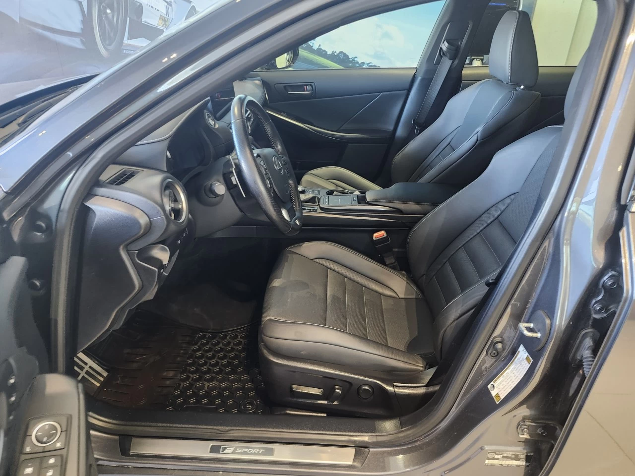 2022 Lexus IS 350 / F Sport2 Main Image