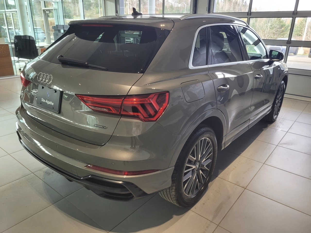 2020 Audi Q3 Progressiv Main Image