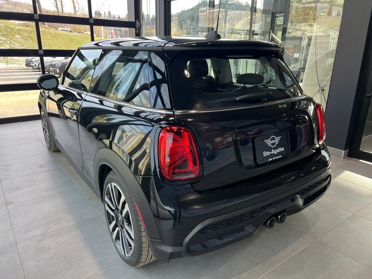 2024 MINI COOPER S 3 Door Main Image