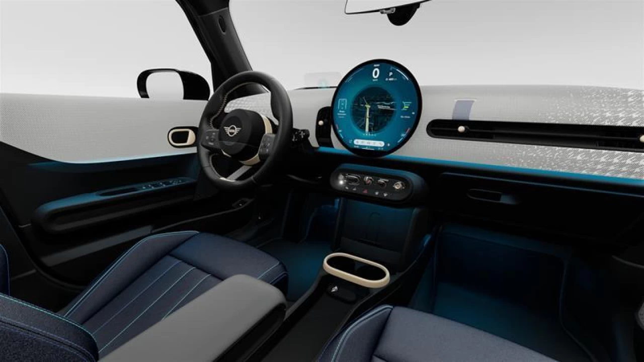 2026 MINI 5 Door Cooper C FWD Image principale