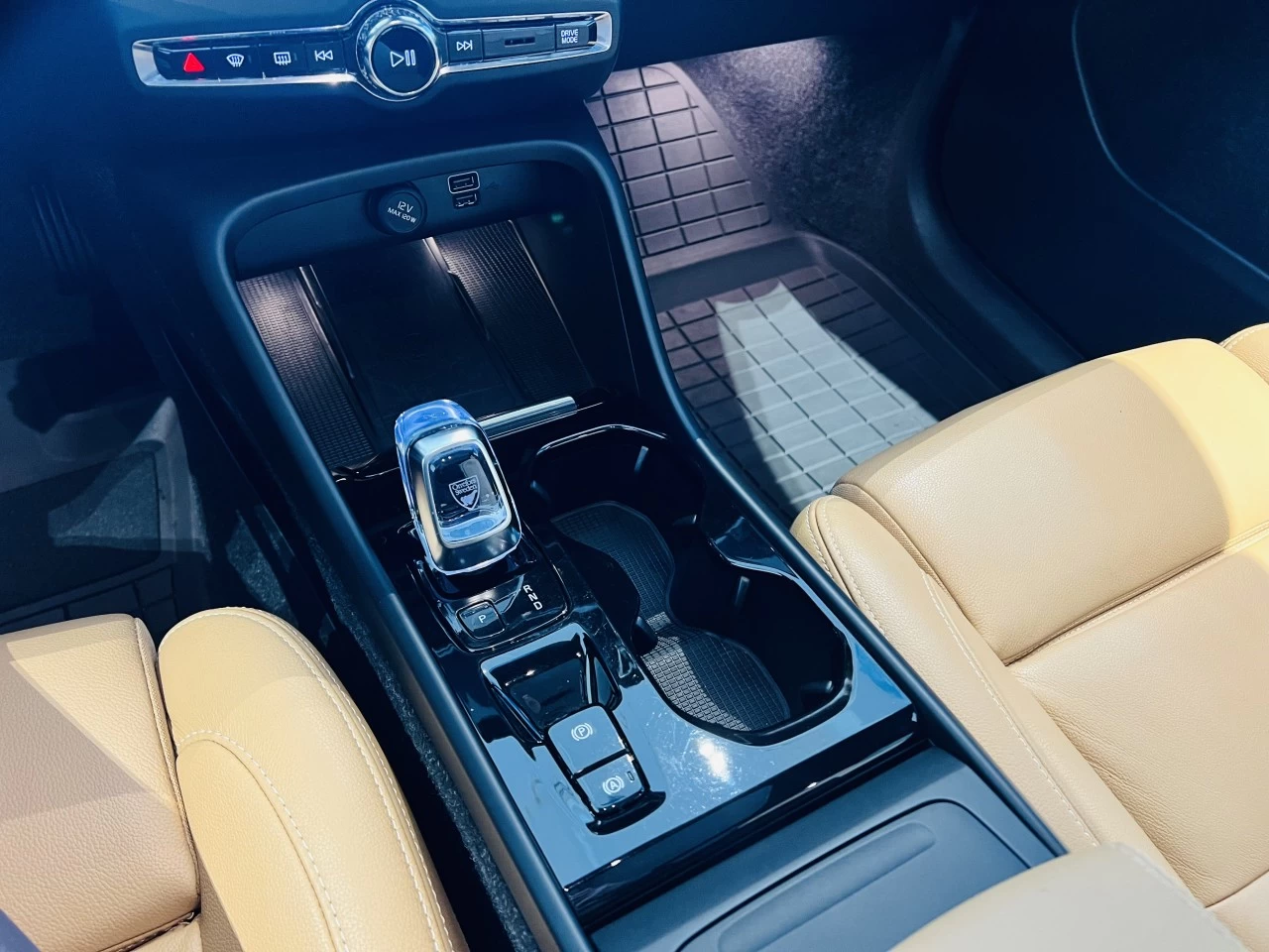 2020 Volvo XC40 Inscription Image principale