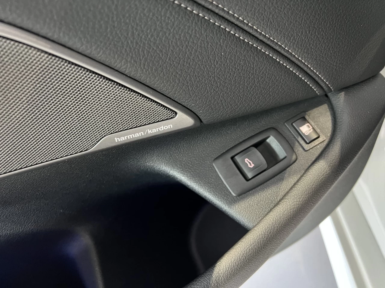 2020 BMW 530e xDrive 530e xDrive iPerformance Image principale