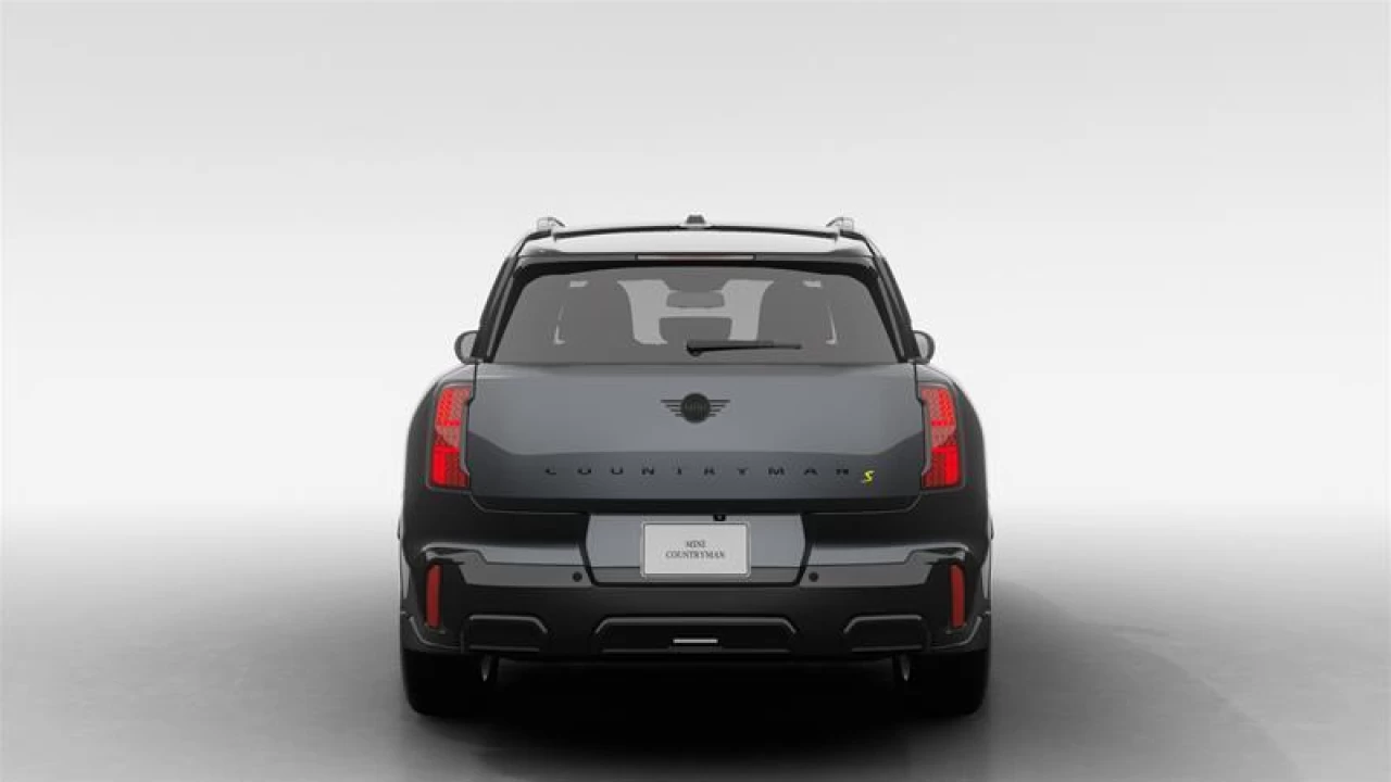 2025 MINI Countryman SE ALL4 Main Image