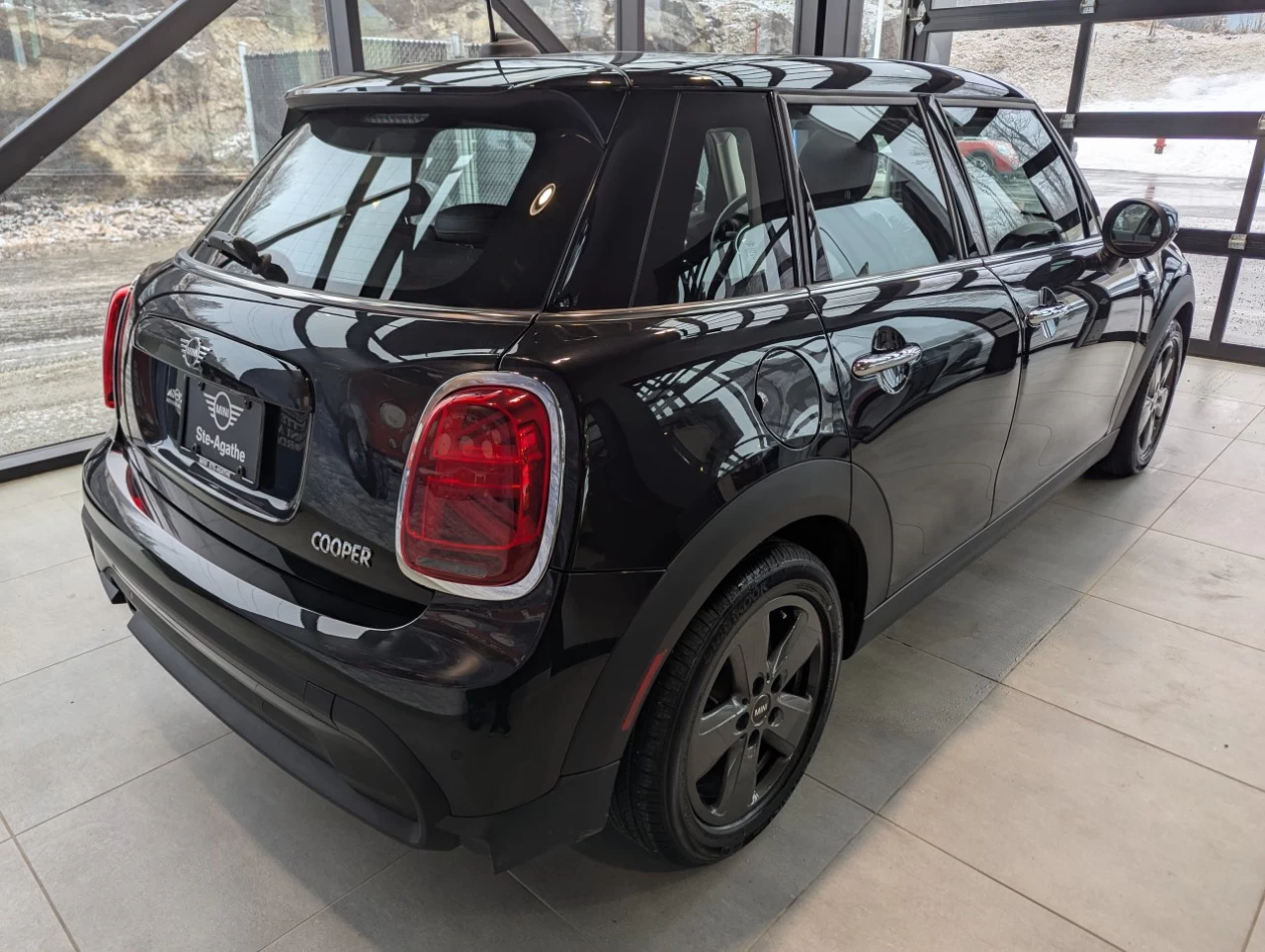 2024 Mini Cooper Cooper Main Image