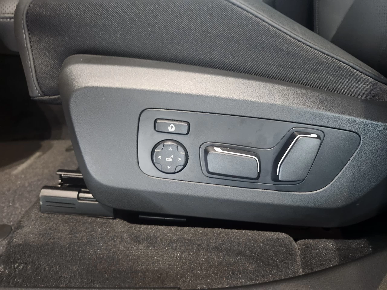 2025 BMW X3 30 xDrive Main Image