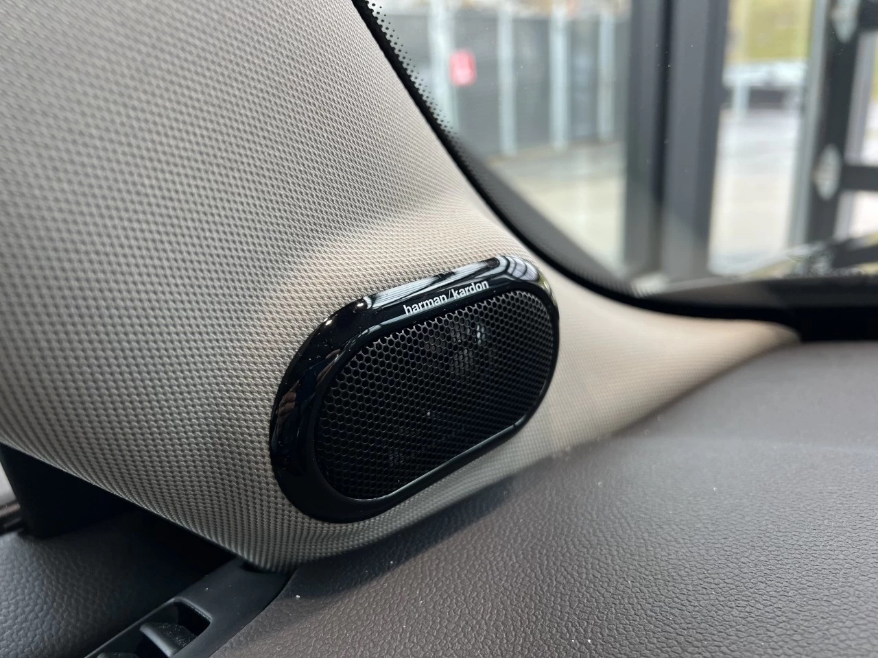 2024 MINI Cooper SE 3 Door Main Image
