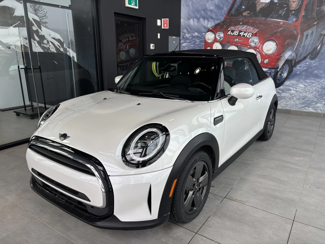 2024 Mini Cooper Cooper Main Image