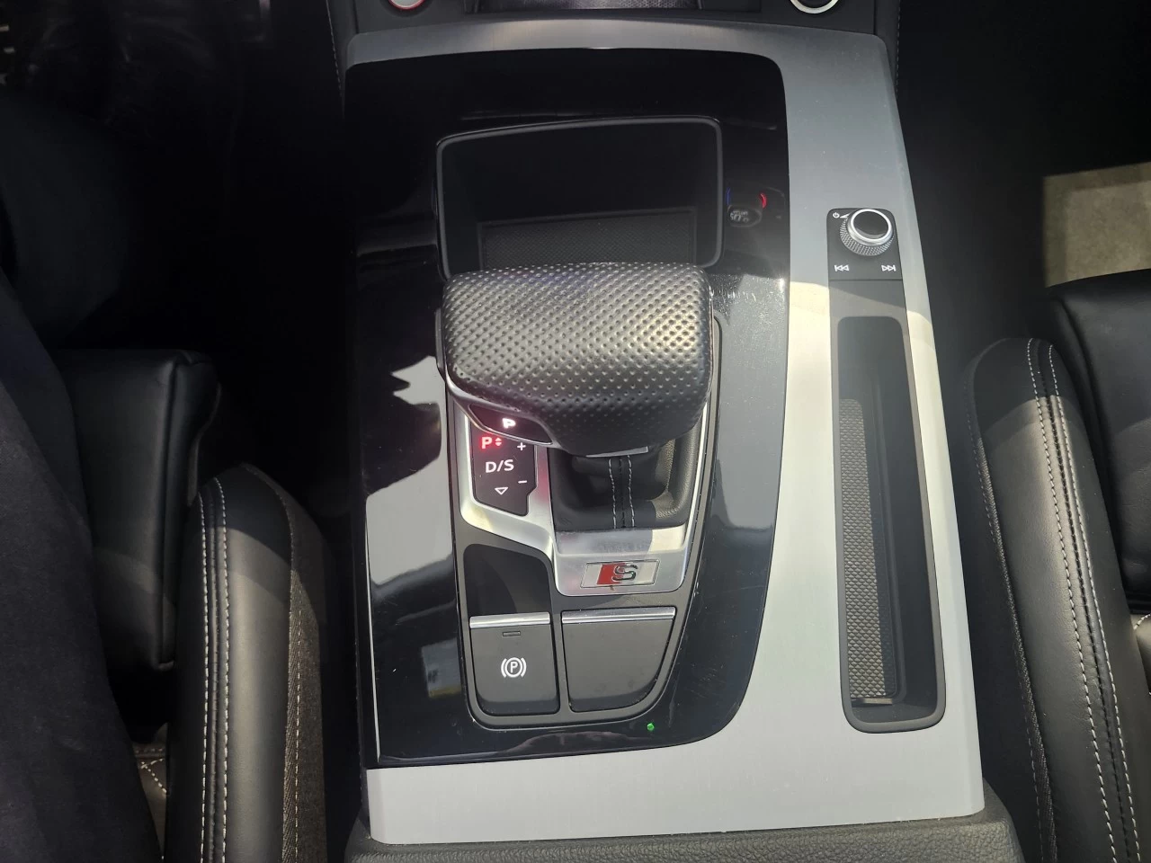 2023 Audi SQ5 Progressiv Main Image