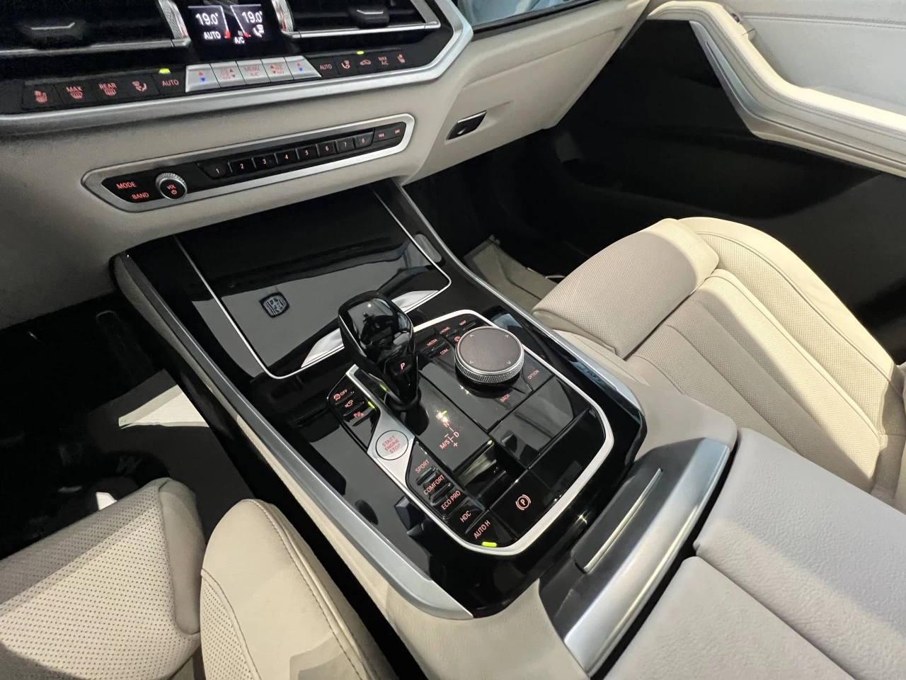 2022 BMW X5 xDrive40i Image principale