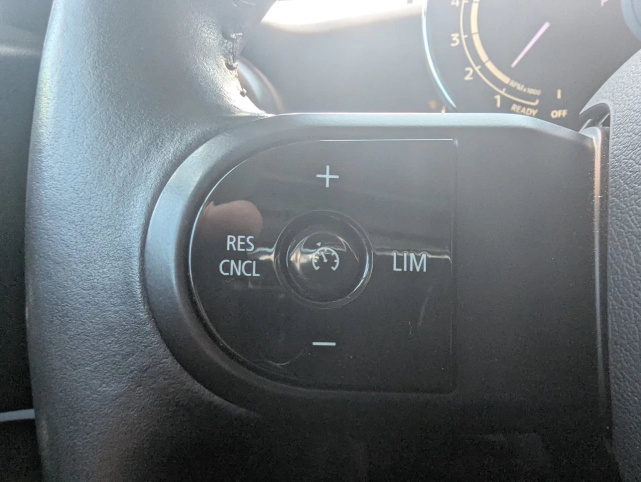 2024 Mini Cooper Cooper 5 portes https://www.bmwsteagathe.com/resize/b990ff35b810a3abc0cc817b2ca24889-1