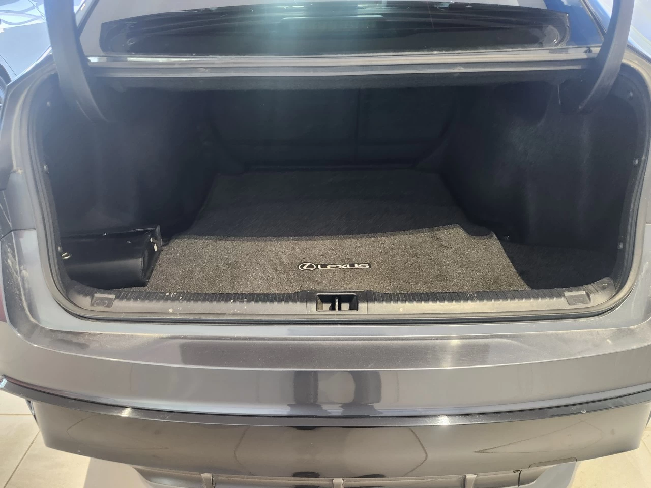 2022 Lexus IS 350 / F Sport2 Main Image