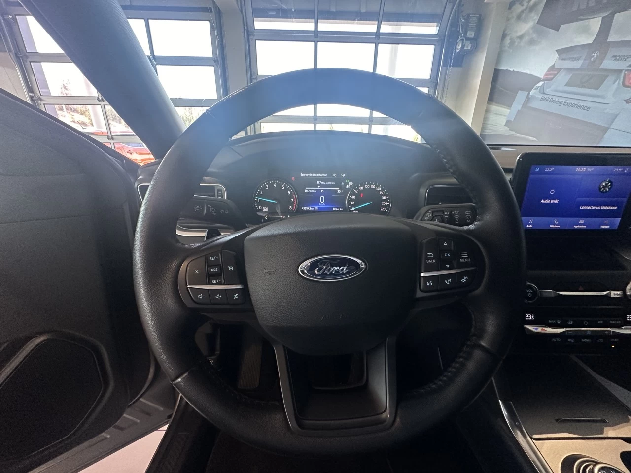 2020 Ford Explorer XLT Image principale