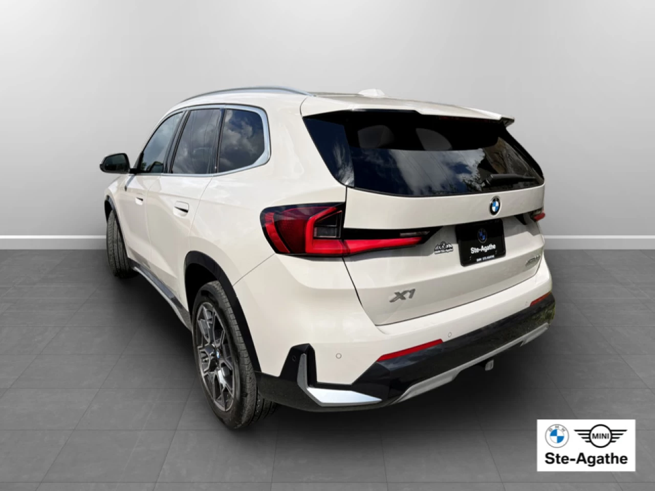 2026 BMW X1 xDrive28i Image principale