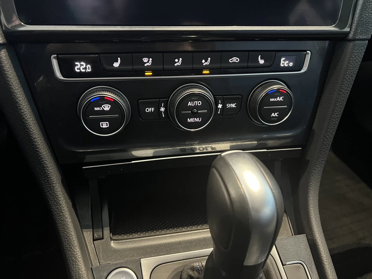2020 Volkswagen e-Golf Comfortline Main Image