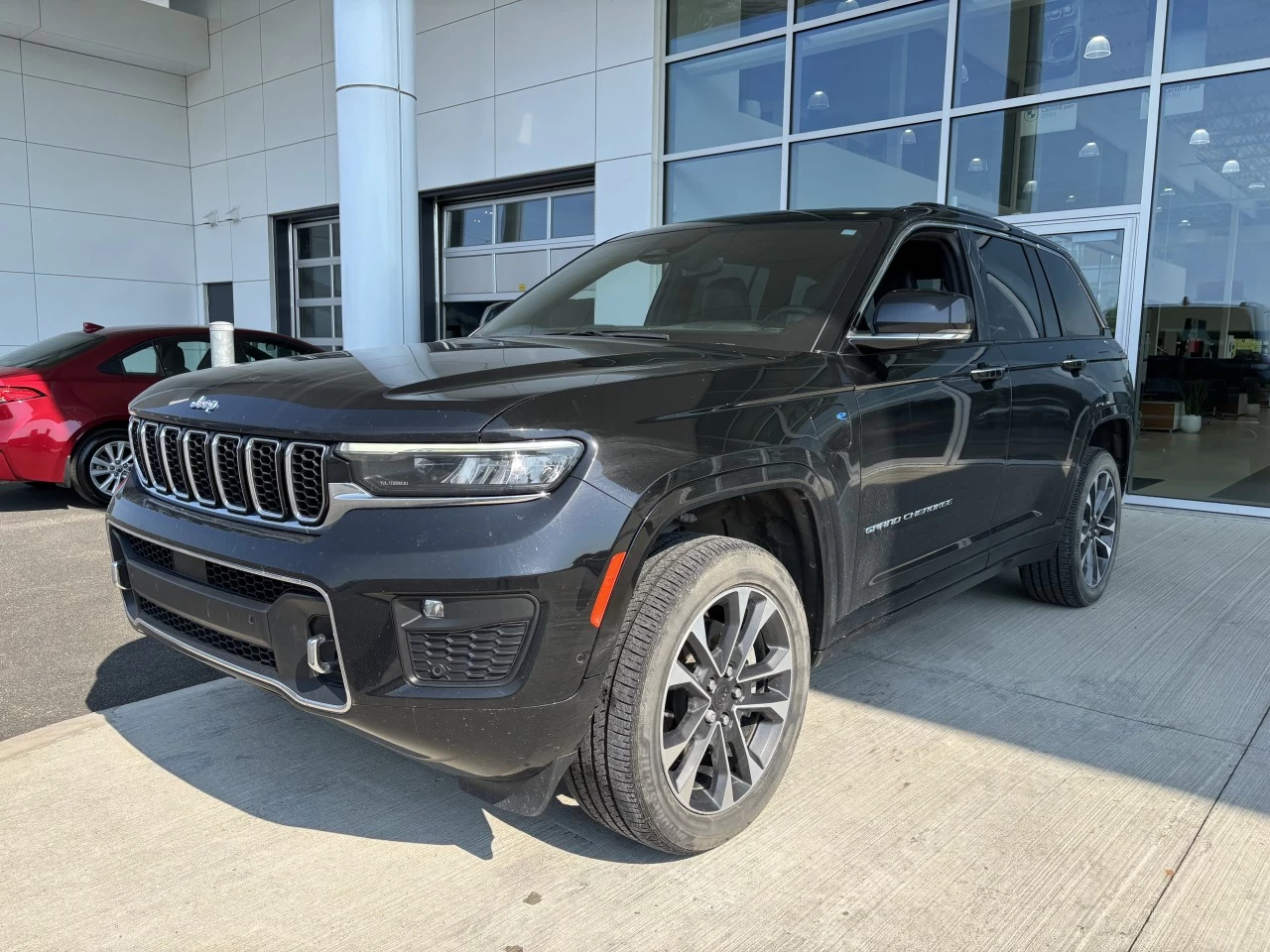 2022 Jeep Grand Cherokee 4xe Overland https://www.bmwsteagathe.com/resize/b990ff35b810a3abc0cc817b2ca24889-1