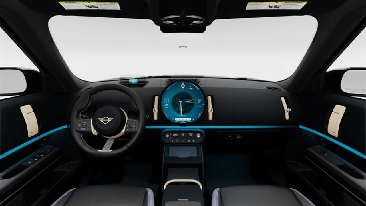 2025 MINI Countryman SE ALL4 Main Image