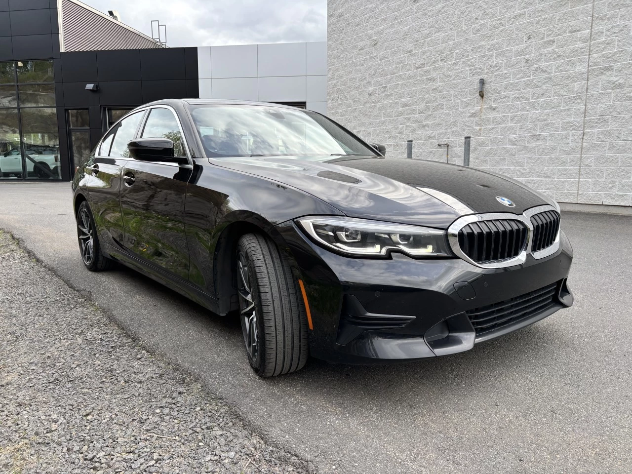 2020 BMW 3 Series 330i xDrive Main Image