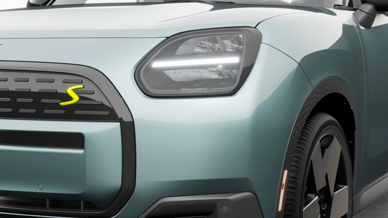 2025 MINI Countryman SE ALL4 Main Image
