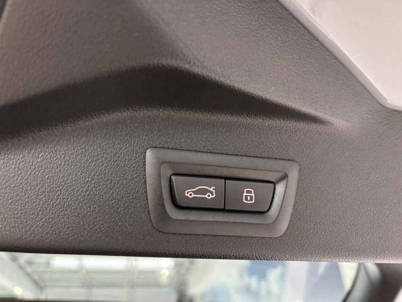 2026 BMW X5 xDrive40i Main Image