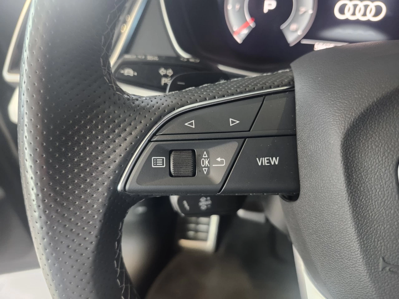 2023 Audi SQ5 Progressiv Main Image