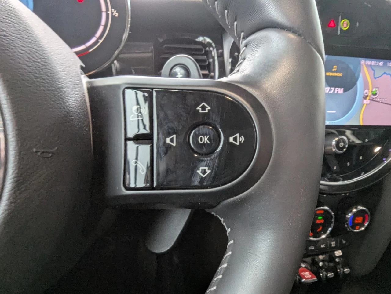 2023 Mini 5 portes Cooper S Main Image