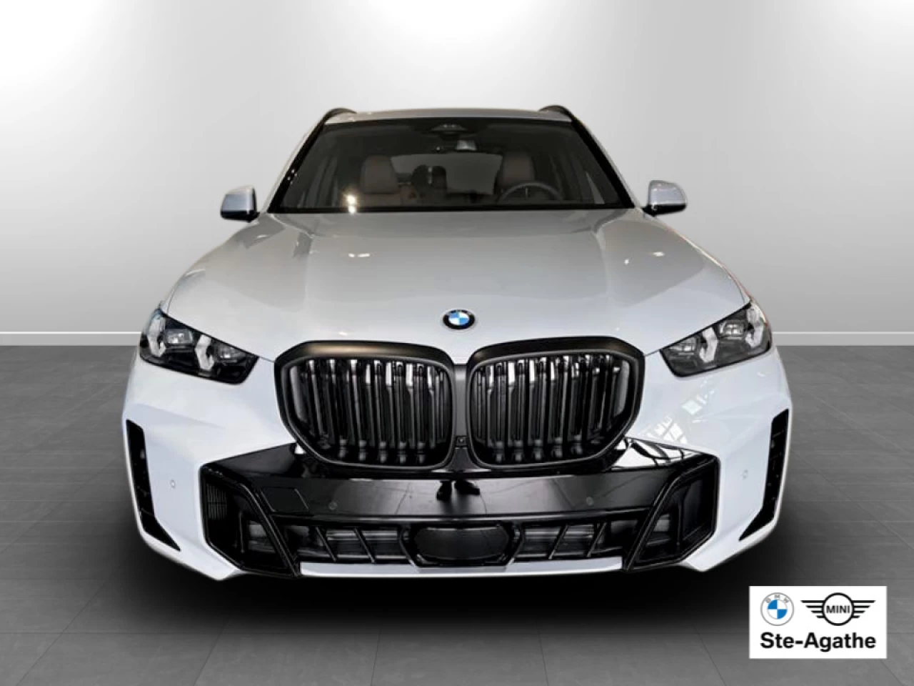 2026 BMW X5 xDrive40i Main Image
