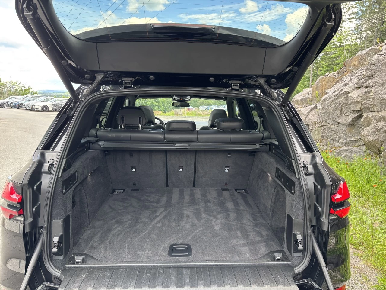 2024 BMW X5 xDrive40i Main Image