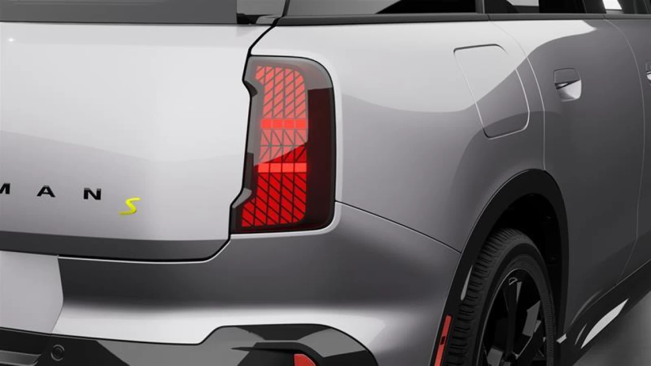 2026 MINI Countryman SE ALL4 Main Image