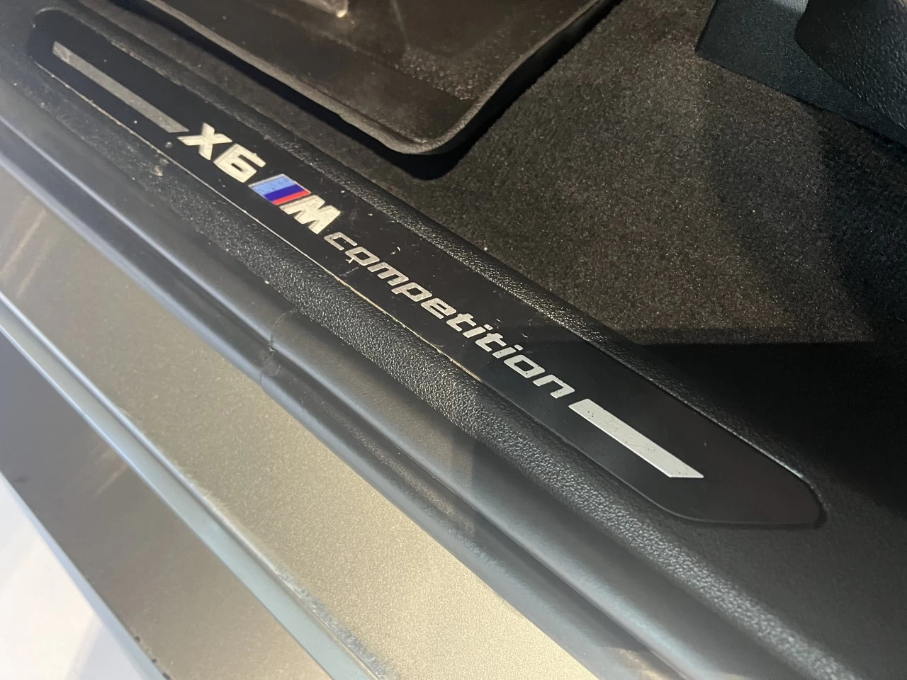 2021 BMW X6 M Competition Main Image