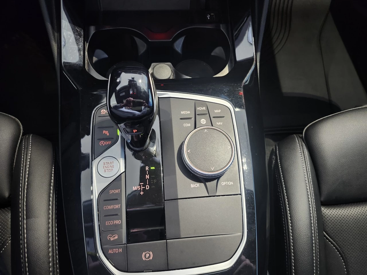 2022 BMW X4 xDrive30i Image principale