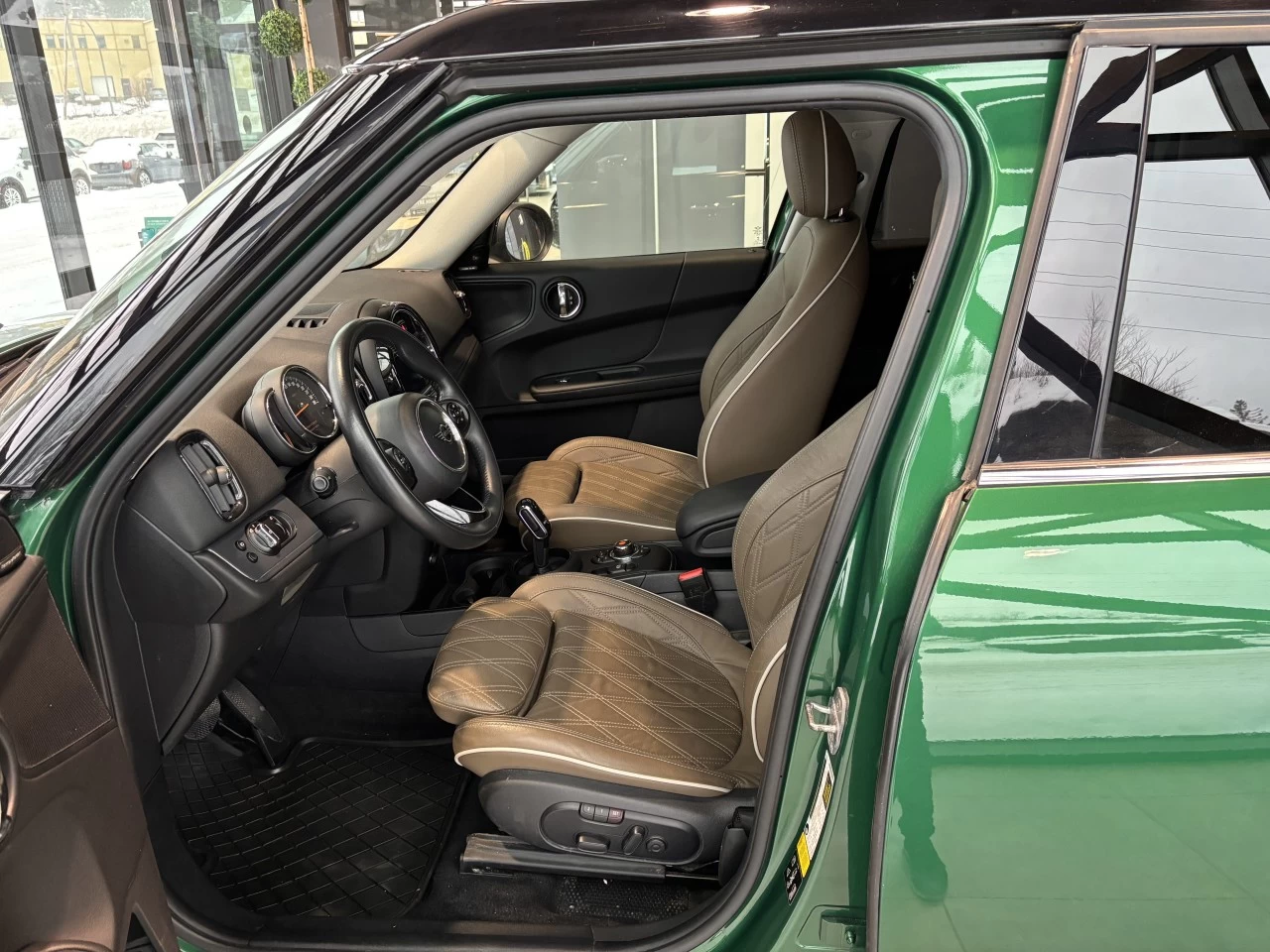 2020 Mini Cooper Countryman Cooper Main Image