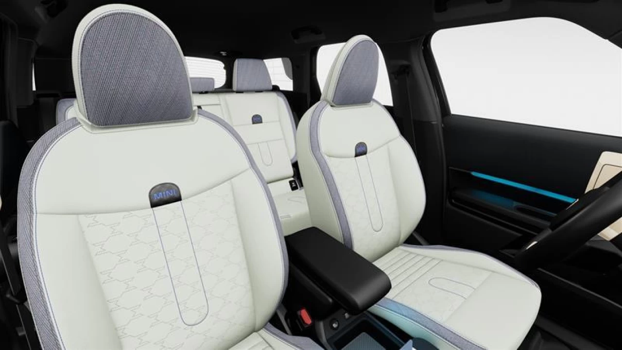 2026 MINI Cooper S Countryman ALL4 Main Image