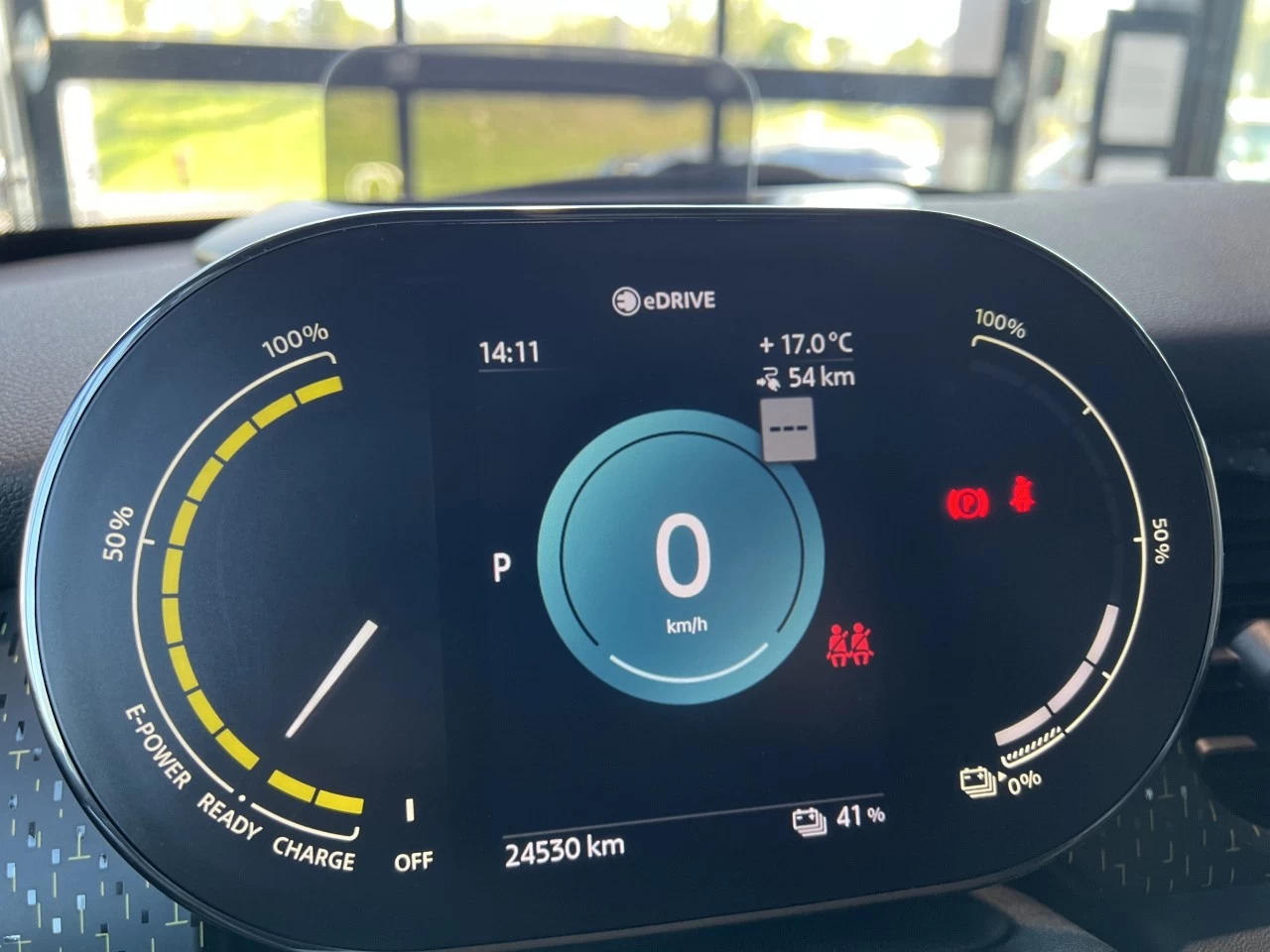 2023 Mini Cooper Cooper SE https://www.bmwsteagathe.com/resize/b990ff35b810a3abc0cc817b2ca24889-1