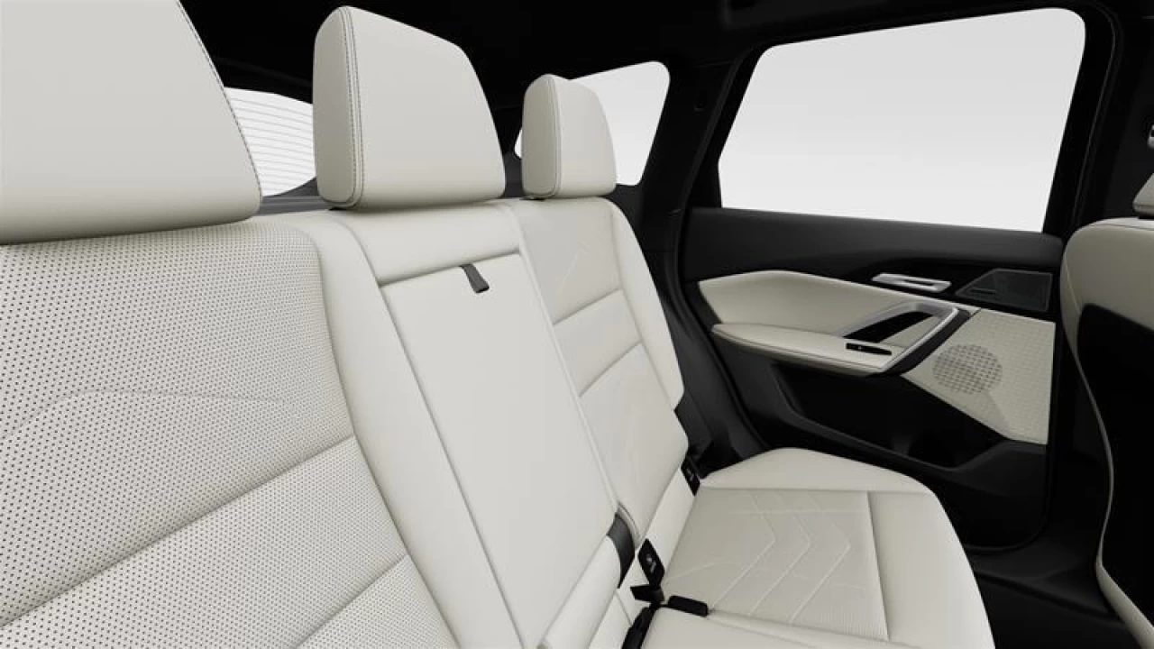 2026 BMW X1 xDrive28i Main Image