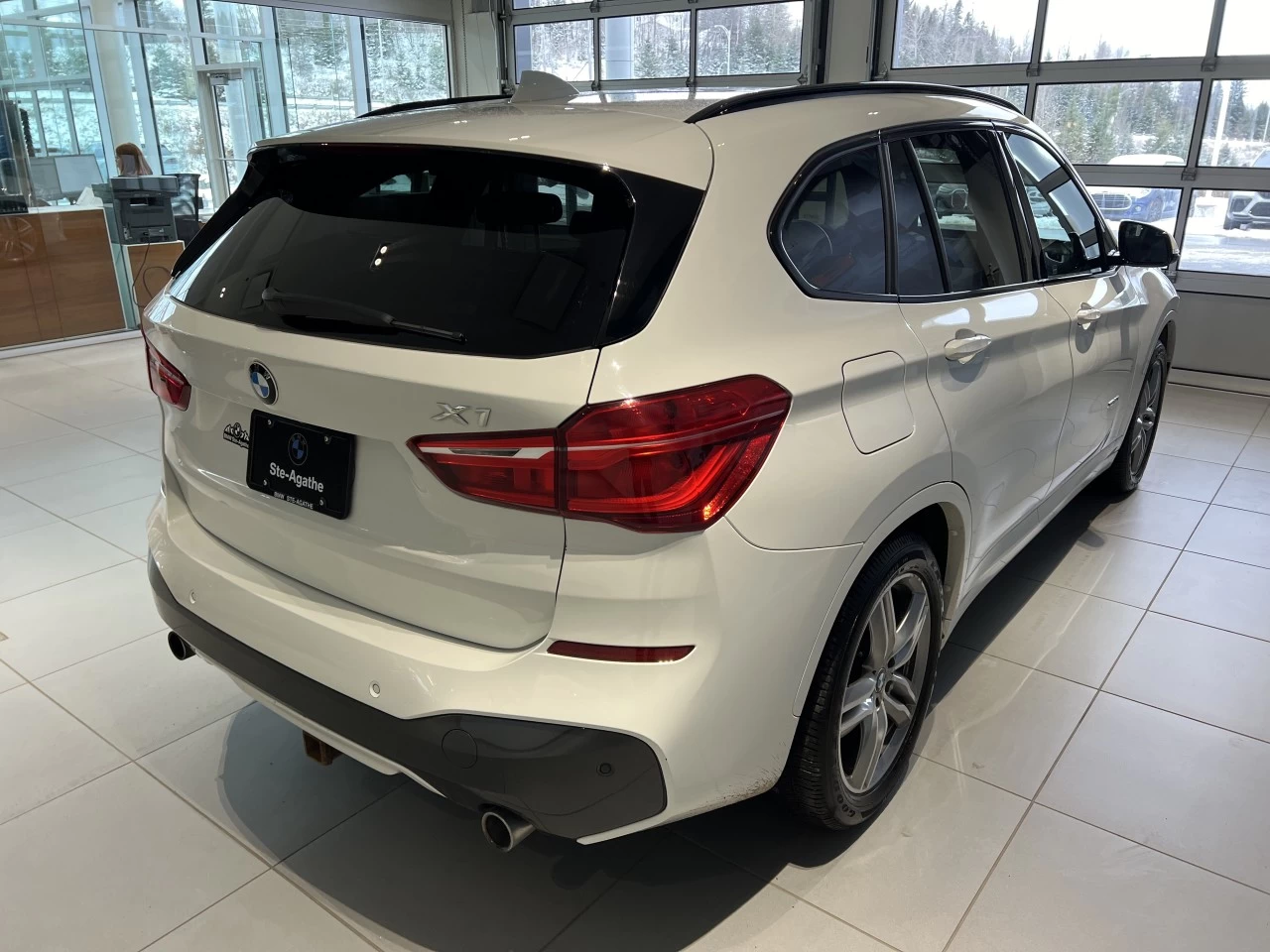 2018 BMW X1 xDrive28i Image principale