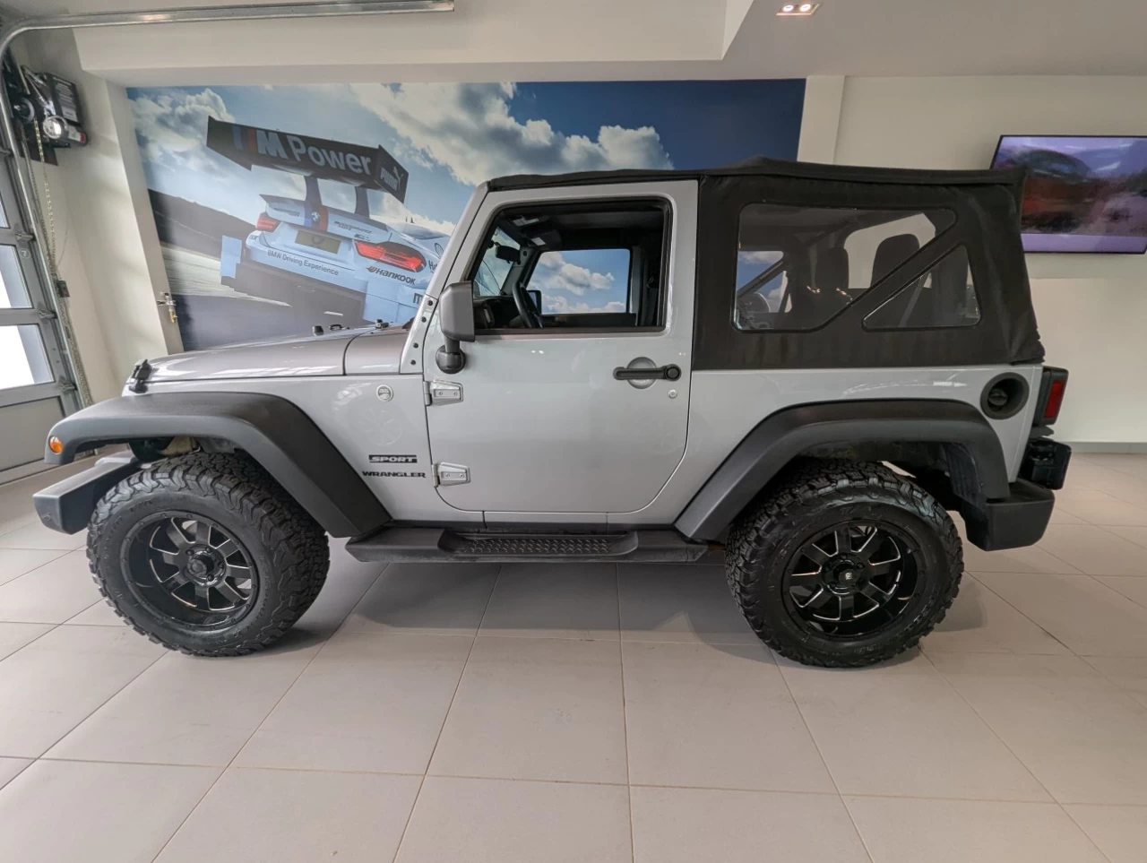 2014 Jeep Wrangler Sport / Manuel Main Image
