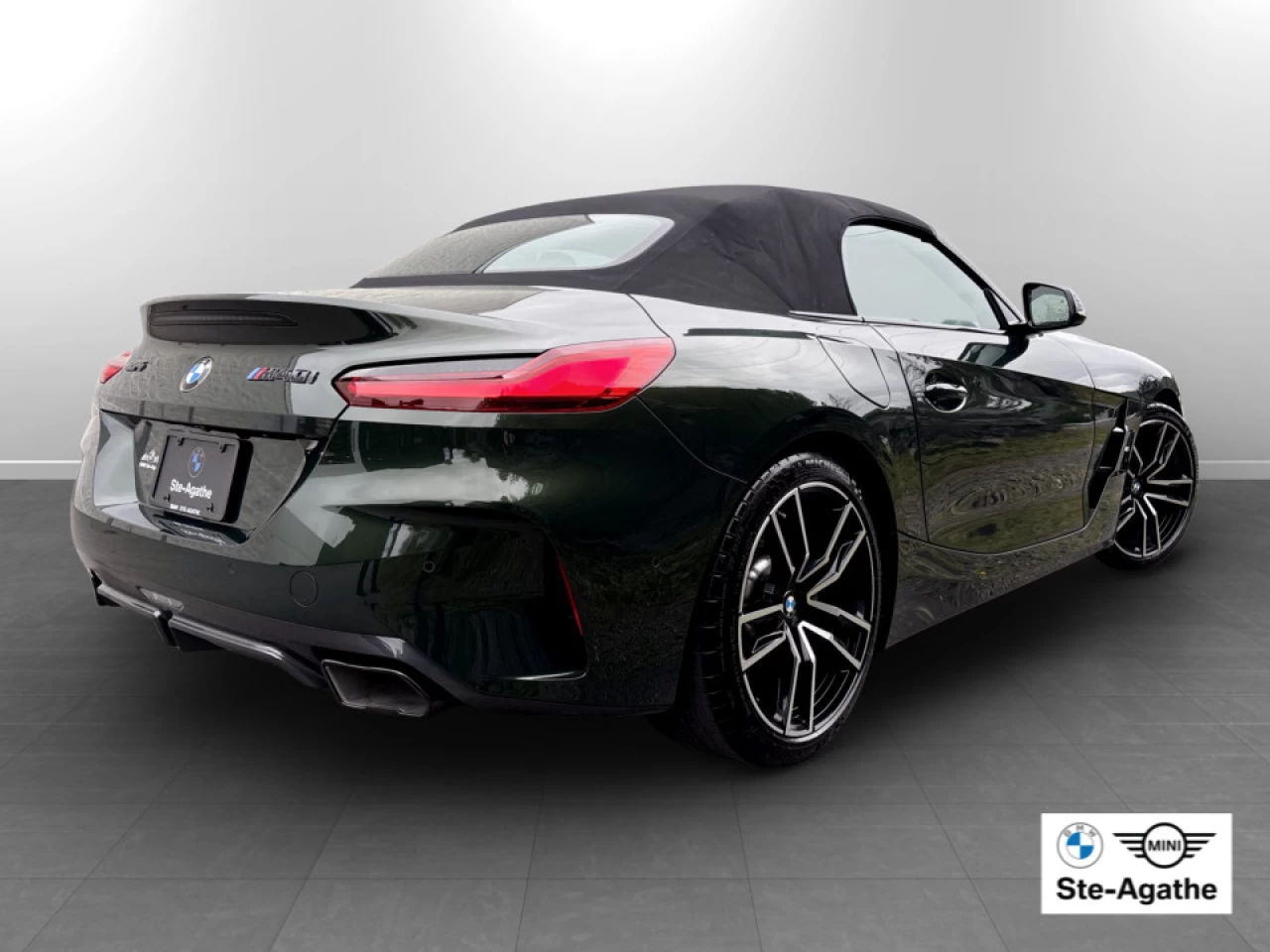 2025 BMW Z4 M40i Main Image