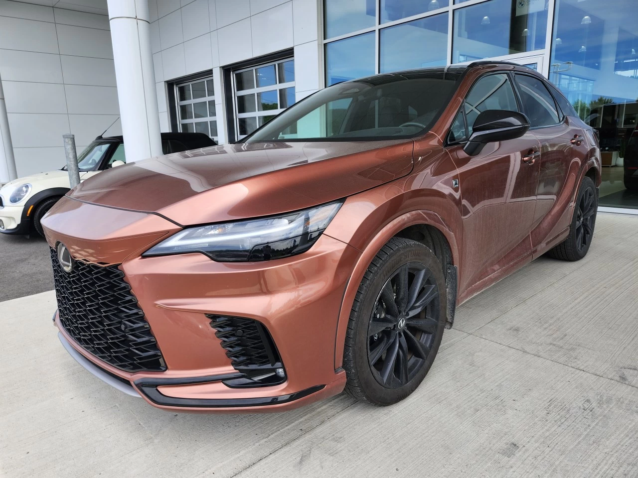 2024 Lexus RX500h RX 500h https://www.bmwsteagathe.com/resize/b990ff35b810a3abc0cc817b2ca24889-1
