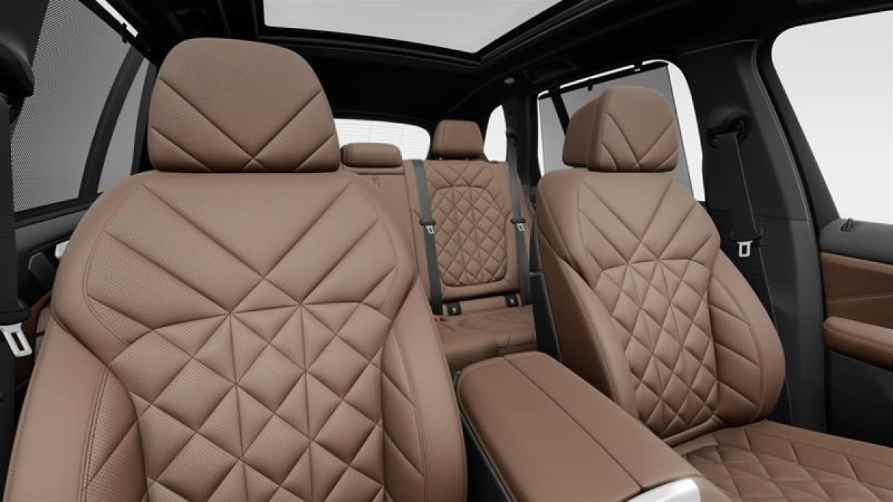 2026 BMW X5 xDrive50e Main Image