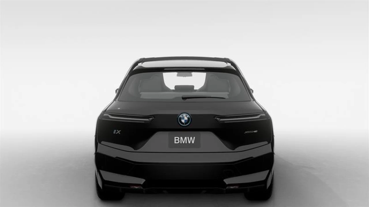 2025 BMW iX xDrive40 Edition Main Image