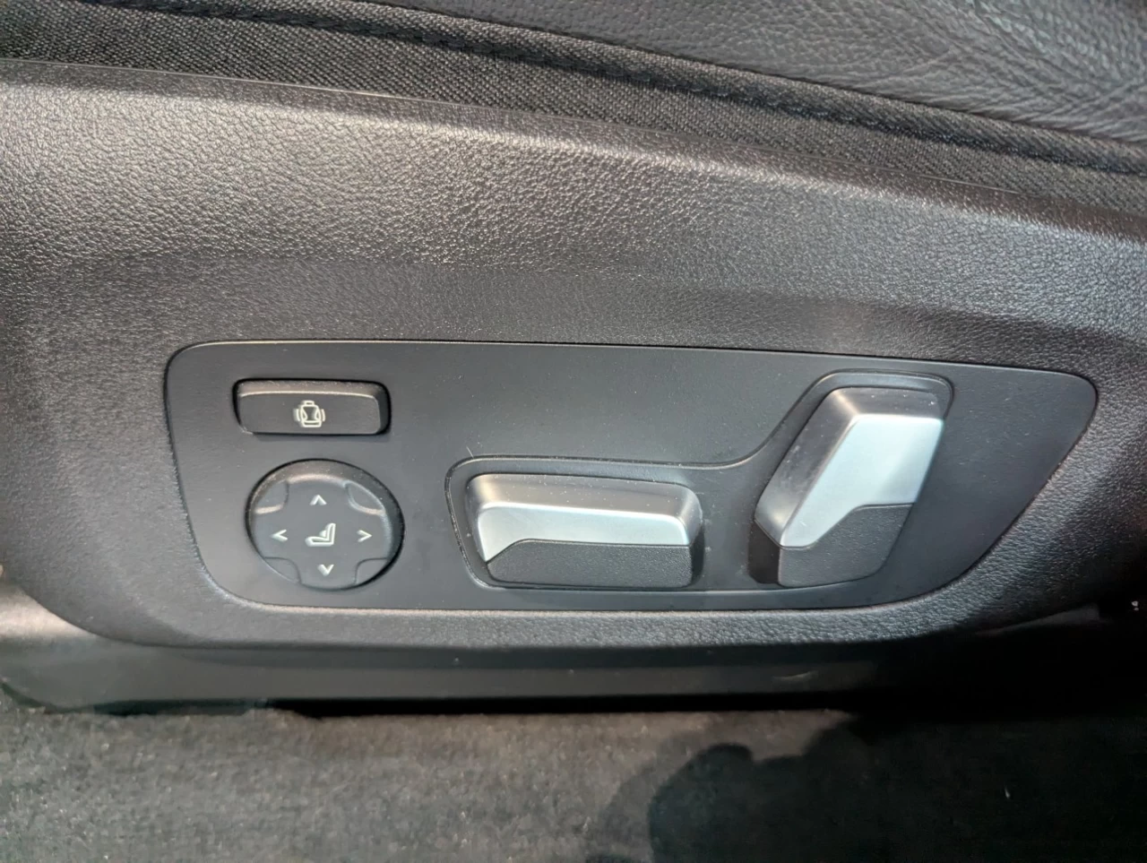 2023 BMW X3 xDrive30i Main Image