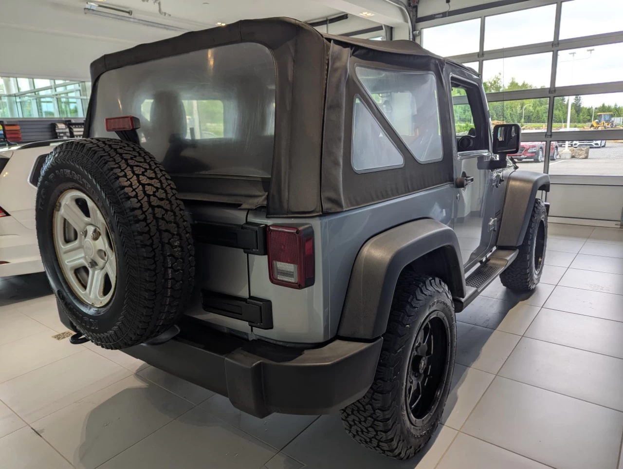 2014 Jeep Wrangler Sport / Manuel Main Image