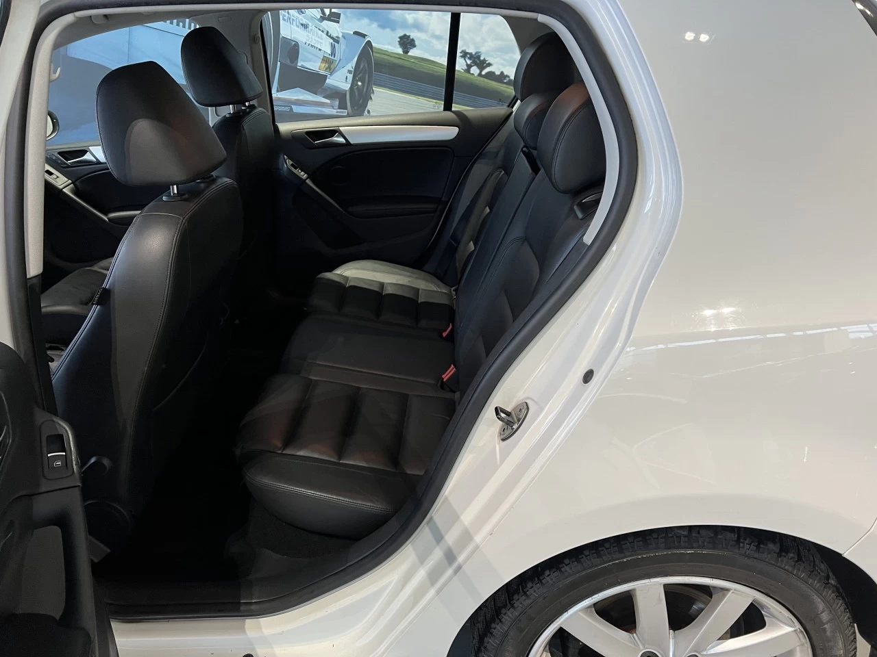 2012 Volkswagen Golf Highline Main Image