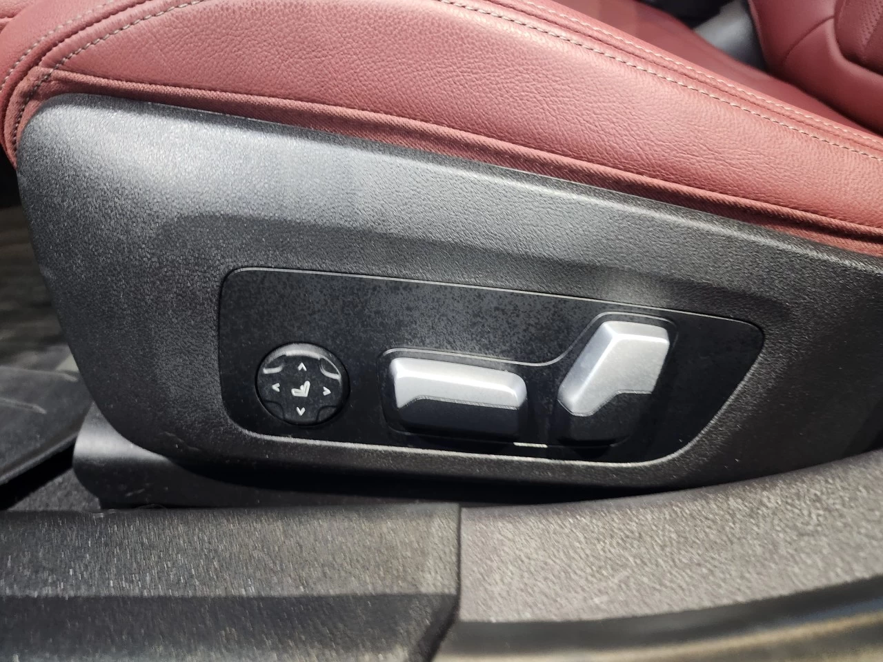 2024 BMW 3 Series M340i xDrive Image principale