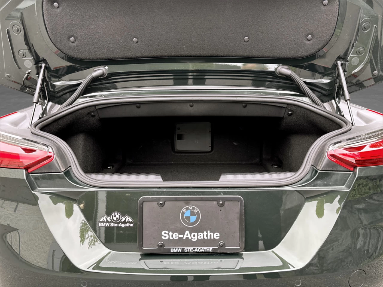 2025 BMW Z4 M40i Main Image