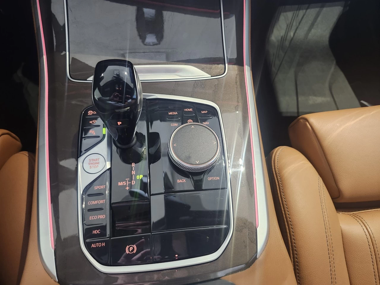 2022 BMW X5 xDrive40i Main Image