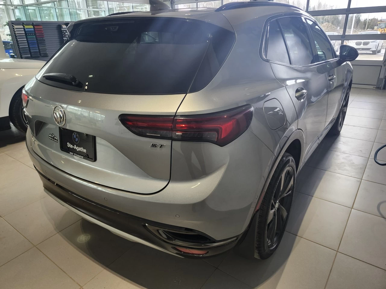 2023 Buick Envision Essence Image principale