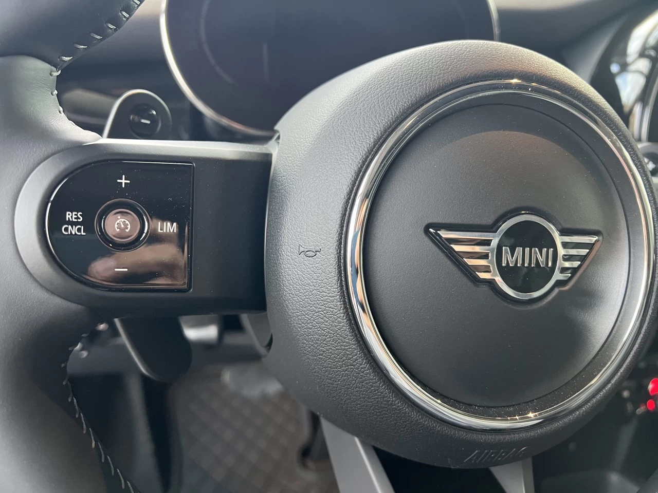 2024 MINI Cooper SE 3 Door Image principale