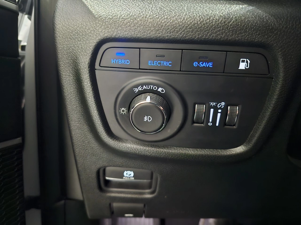 2022 Jeep Grand Cherokee Trailhawk Main Image