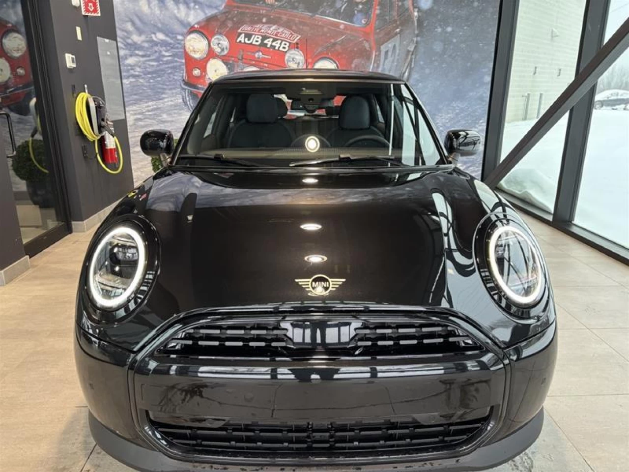 2026 MINI 3 Door Cooper C FWD Image principale